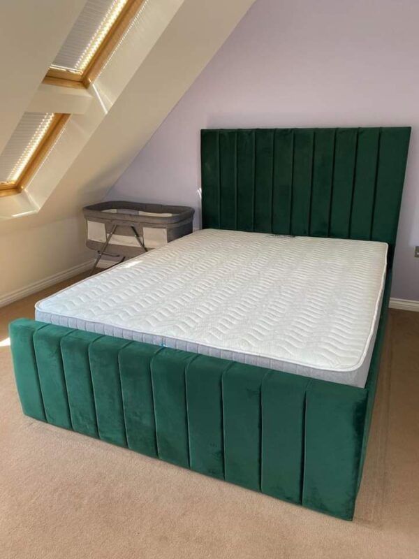 Luxurious Emerald Green Velvet Tufted Bed